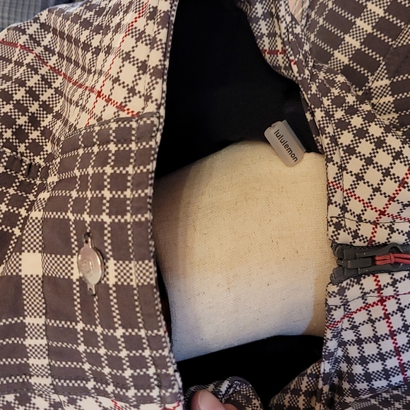 LULULEMON plaid raincoat - Picture 5 of 7